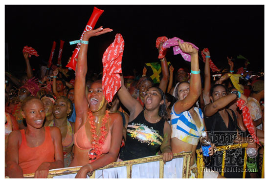 beach_jouvert_apr11-210