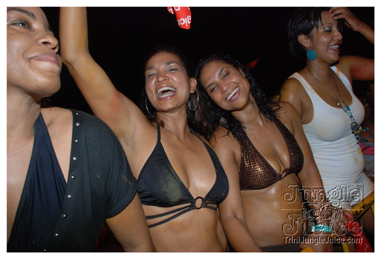 beach_jouvert_apr11-226