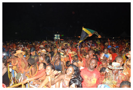 beach_jouvert_apr11-296