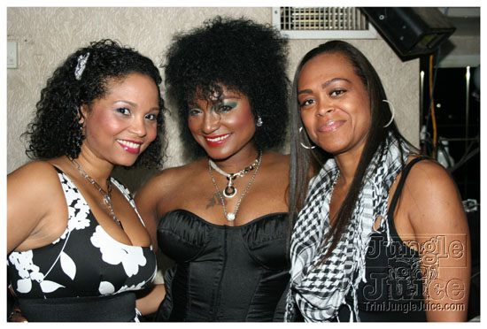 black_and_white_boatride_may23-022