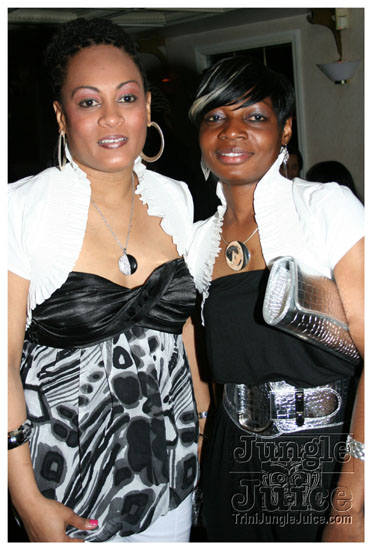 black_and_white_boatride_may23-034