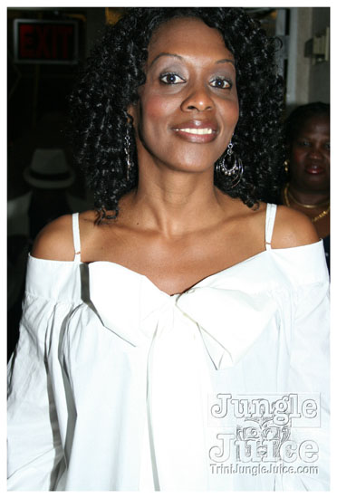 black_and_white_boatride_may23-040