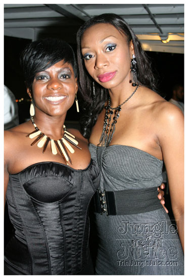 black_and_white_boatride_may23-041