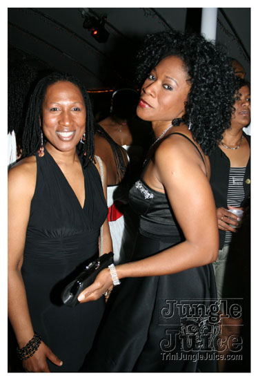 black_and_white_boatride_may23-052