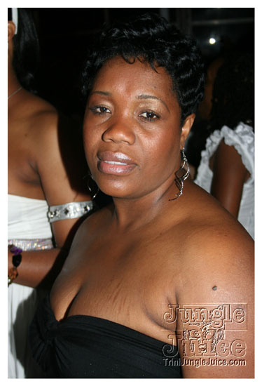 black_and_white_boatride_may23-055