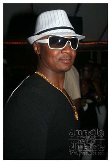 black_and_white_boatride_may23-114