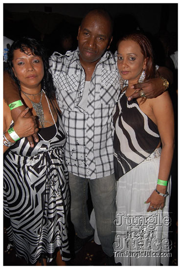 black_n_white_oct9-056