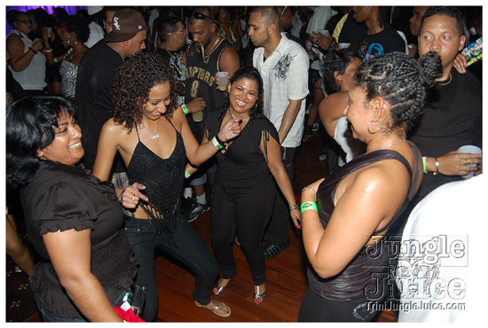 black_n_white_oct9-070