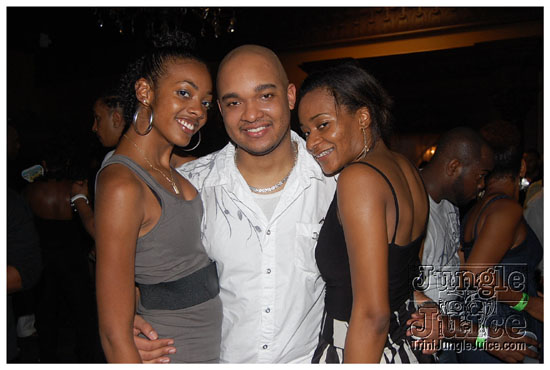 black_n_white_oct9-095