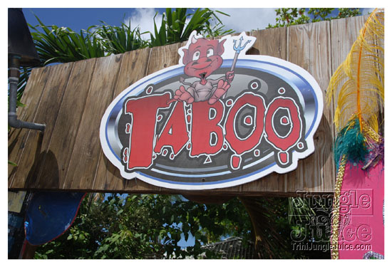 booze_cruise_2009_pt1-014