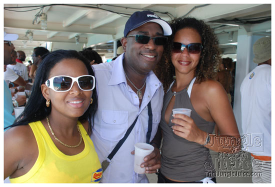 booze_cruise_2009_pt1-047