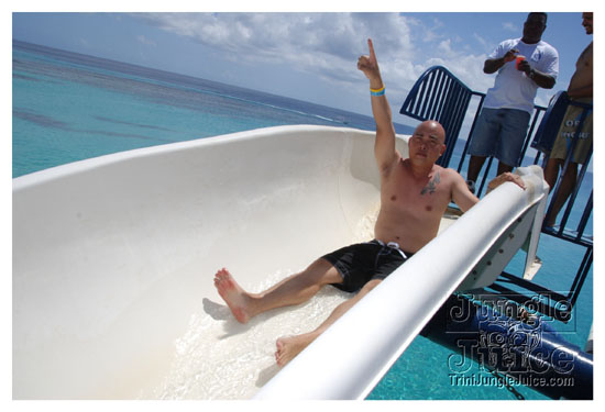 booze_cruise_2009_pt1-237