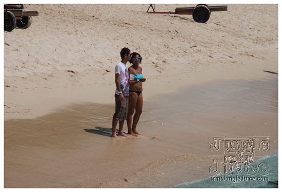 booze_cruise_2009_pt2-007