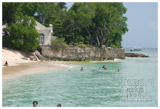 booze_cruise_2009_pt2-008