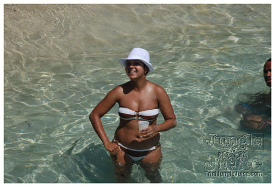 booze_cruise_2009_pt2-009