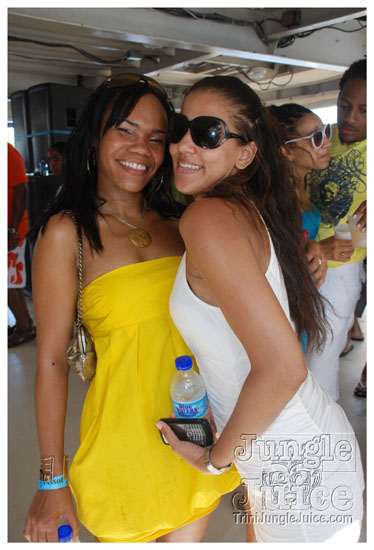 booze_cruise_2009_pt2-016