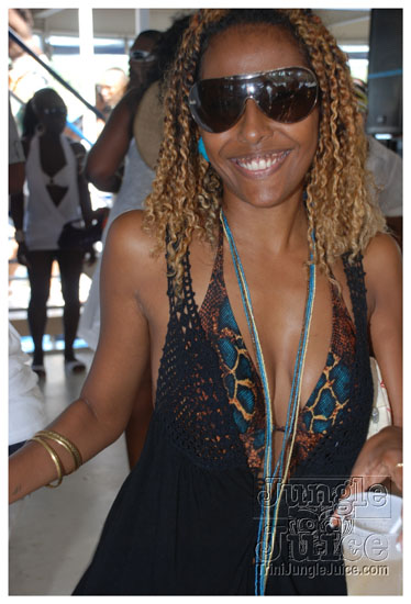 booze_cruise_2009_pt2-022