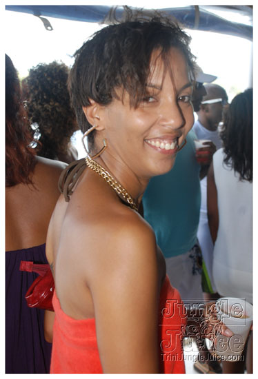 booze_cruise_2009_pt2-026
