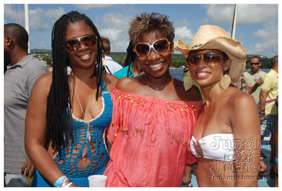 booze_cruise_2009_pt2-041