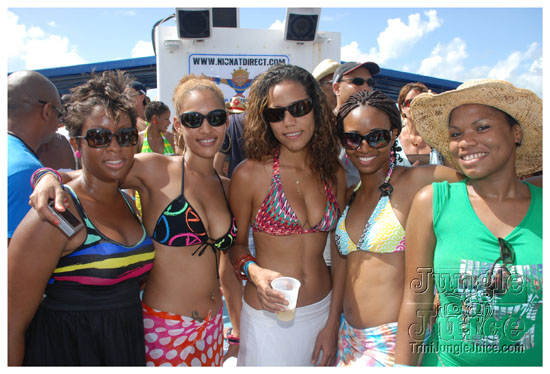 booze_cruise_2009_pt2-043