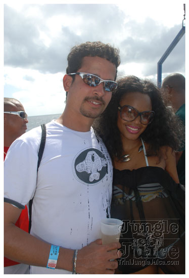 booze_cruise_2009_pt2-052