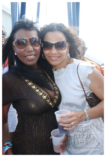 booze_cruise_2009_pt2-062