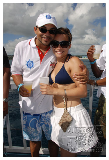 booze_cruise_2009_pt2-072
