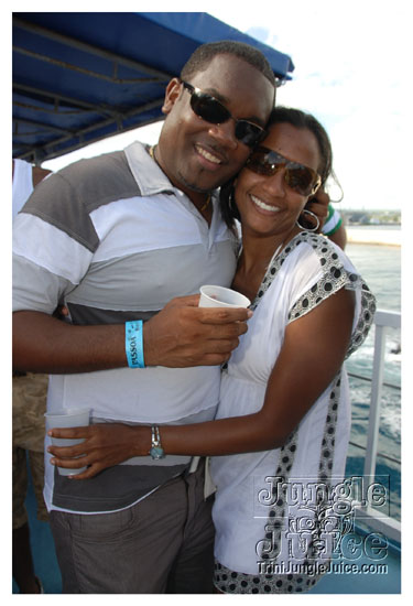 booze_cruise_2009_pt2-083