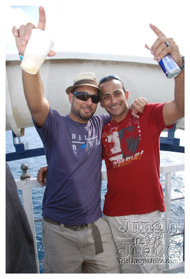 booze_cruise_2009_pt2-091