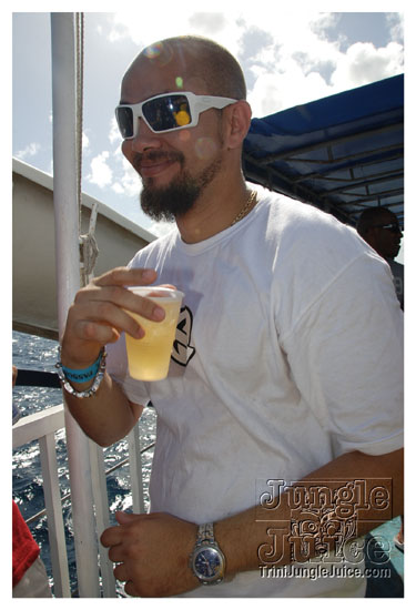 booze_cruise_2009_pt2-092