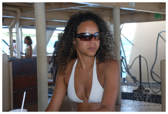 booze_cruise_2009_pt2-093