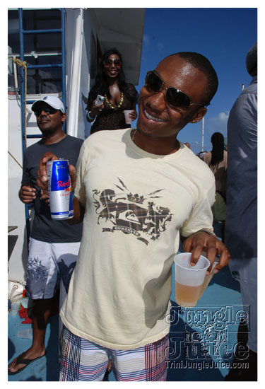 booze_cruise_2009_pt2-096