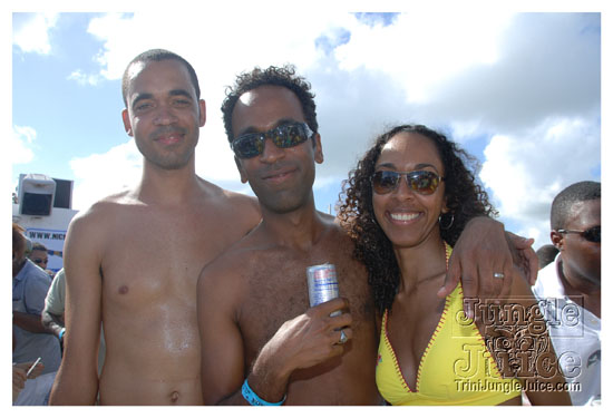 booze_cruise_2009_pt2-097