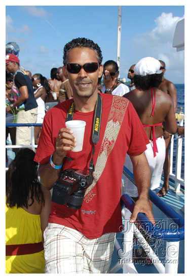 booze_cruise_2009_pt2-103