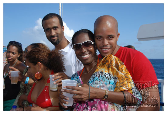 booze_cruise_2009_pt2-104