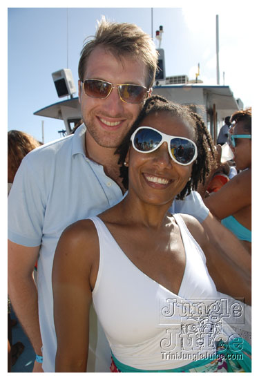 booze_cruise_2009_pt2-117