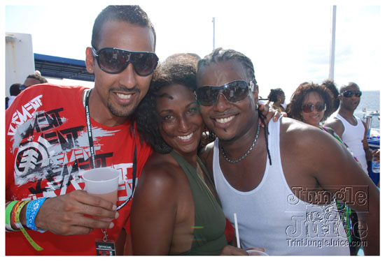 booze_cruise_2009_pt2-137