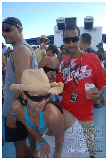 booze_cruise_2009_pt2-138