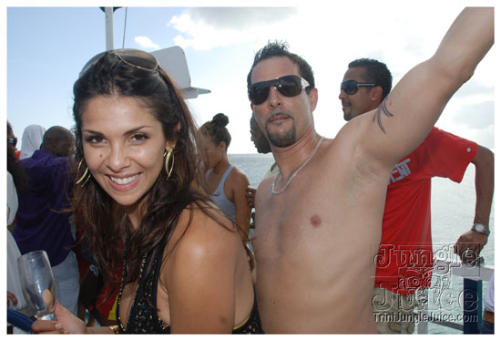 booze_cruise_2009_pt2-153