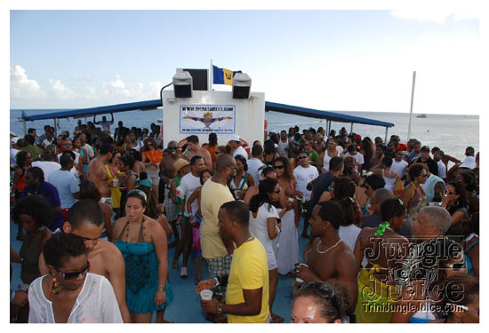 booze_cruise_2009_pt2-161