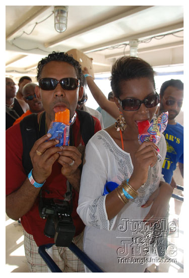 booze_cruise_2009_pt2-169