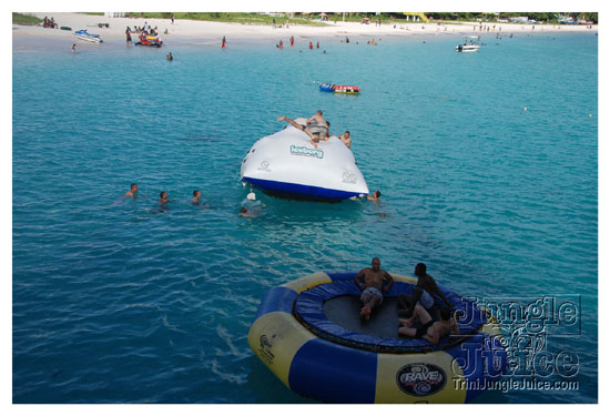 booze_cruise_2009_pt2-171