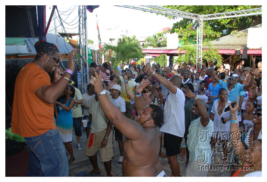 booze_cruise_2009_pt2-183