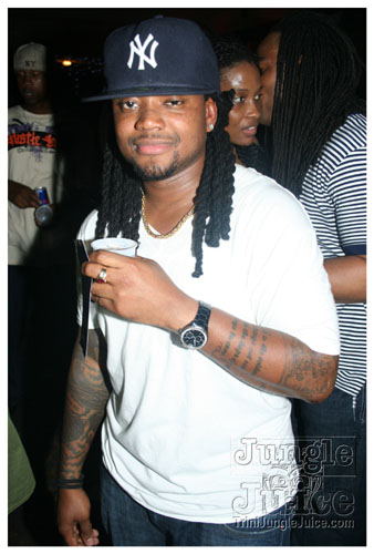 bottles_on_ice_mar15-026