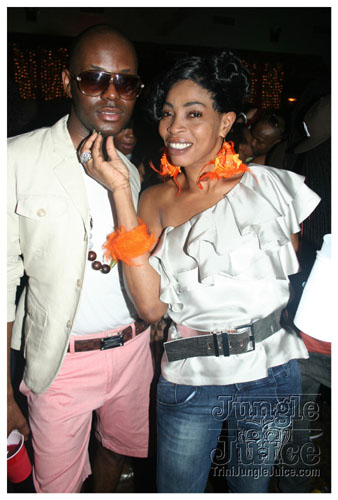 bottles_on_ice_mar15-031