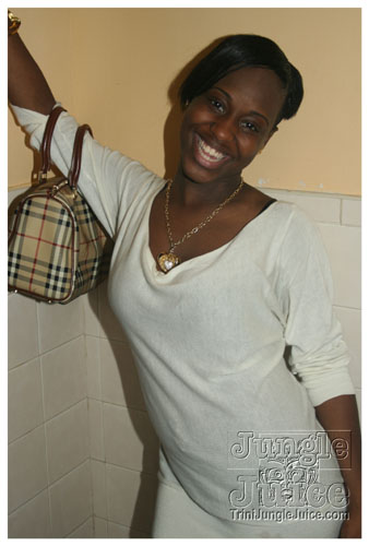 bottles_on_ice_mar15-079