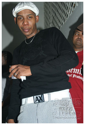 bottles_on_ice_mar15-083