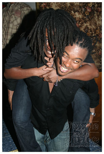 bottles_on_ice_mar15-087