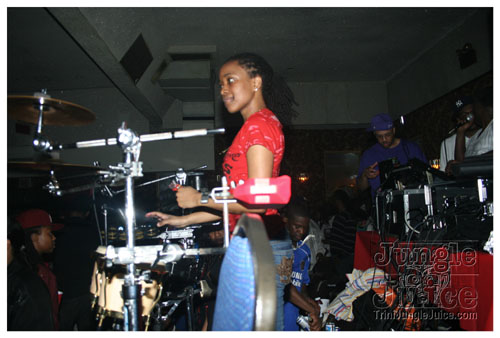 bottles_on_ice_mar15-089