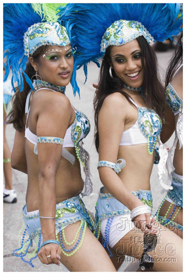 caribana_carnival_parade_2009-055